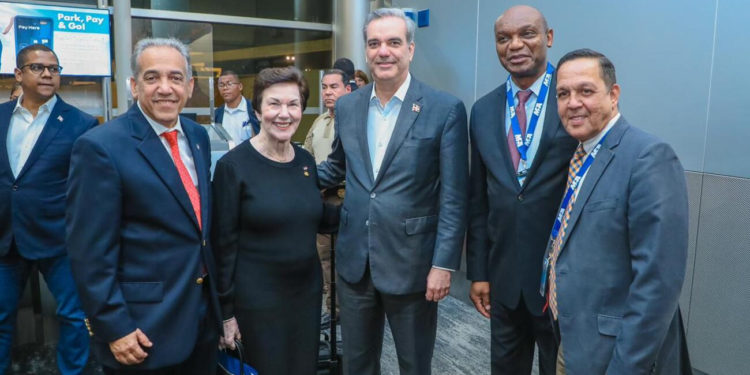 Abinader está en Miami