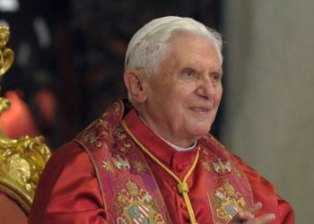 Benedicto XVI: «pidió perdón»