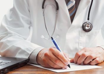 Aumentan cobertura a pacientes y honorarios a médicos