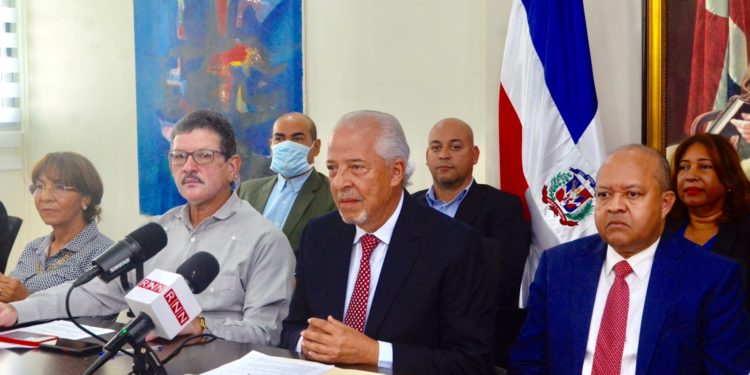 FP acusa de «irresponsable» al gobierno por el auge del cólera