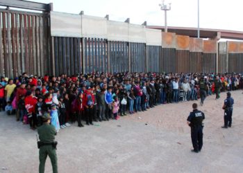 EEUU expulsará migrantes al llegar a su frontera