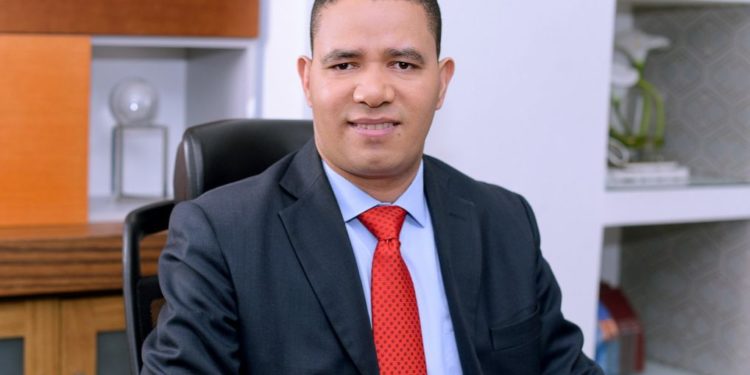 Adoma cita «necesidades» de abogados el Día del Poder Judicial