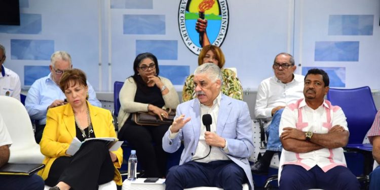 Miguel Vargas coniside con Iglesia Católica