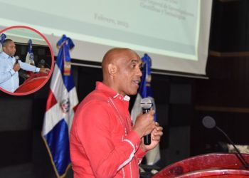 Tratan en taller políticas de investigación en la UASD