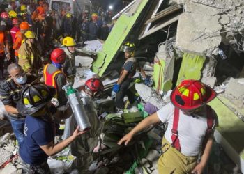 Arrestan dueños de edificio colapsó en La Vega