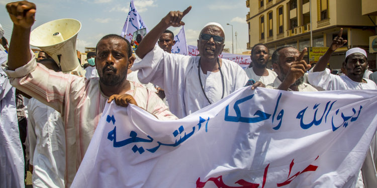 Disponen «mocharle» mano derecha 3 sudaneces por robo de 52 cilindros de gas
