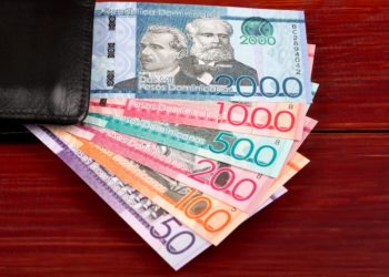Aumentan a empleados privados un 19%