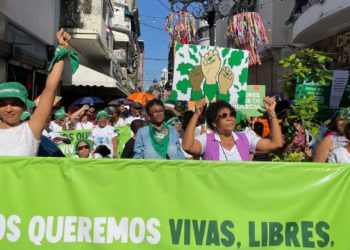 Dominicanas exigen «despenalizar» aborto
