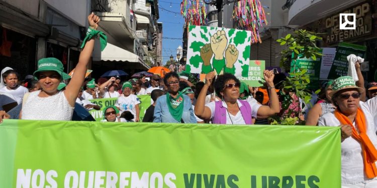 Dominicanas exigen «despenalizar» aborto