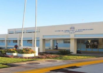 Tres se fugan de CCR La Romana