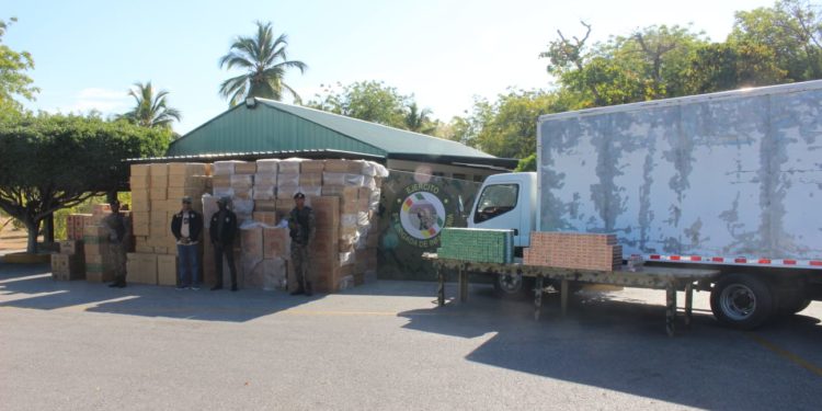 Ejército ocupa lote de 3, 285,160 unidades cigarrillos