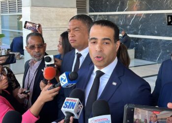 Compra hace gobierno de opositores llega a Procuraduría