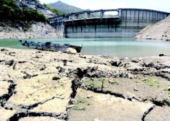 Presas operan a mitad de capacidad