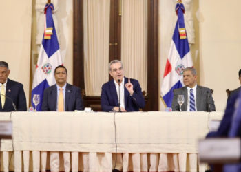 Abinader crea otro gabineta: el de la municipalidad