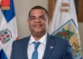 Alcalde Míctor Fernández Felicita Periodistas