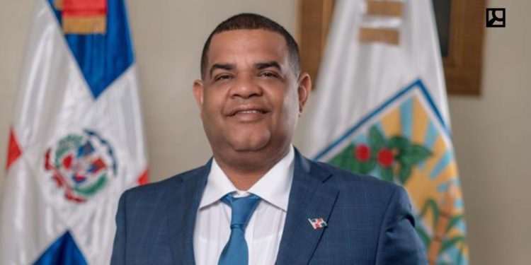 Alcalde Míctor Fernández Felicita Periodistas