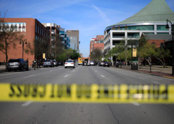 Cinco muertos en tiroteo Louisville, Kentucky