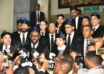 Camacho dice defensas de calamares «no aterrizan»