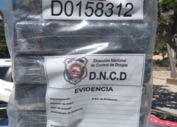 DNCD ocupa 7 paquetes de cocaína en Barahona