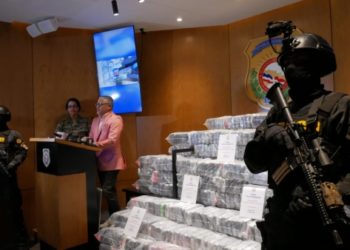 Ocupan 692 paquetes de cocaína