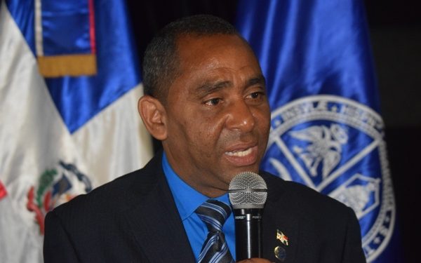 Director UASD Barahona felicita periodistas en su día