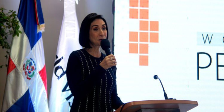 Primera dama exige sanción por muerte de recién nacidos