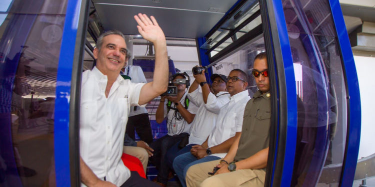 Abinader inaugura teleférico