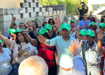 FP niega sus dirigentes en Barahona se juramenten en otros partidos