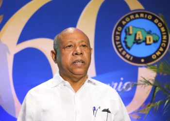 IAD entrega títulos definitivos en Azua