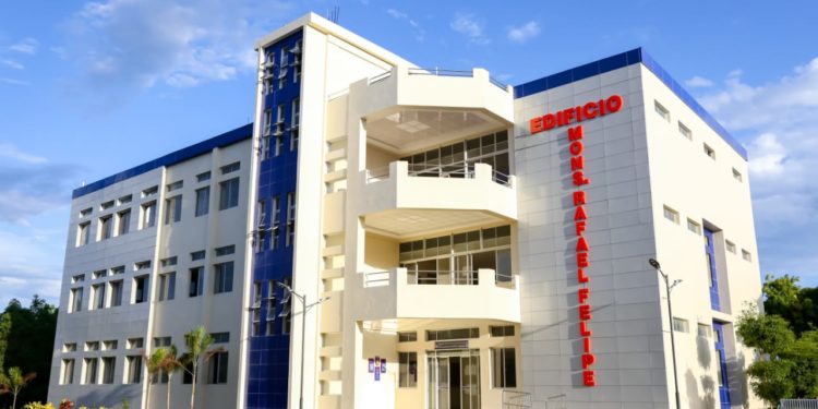 UCATEBA inaugura edificio de laboratorios