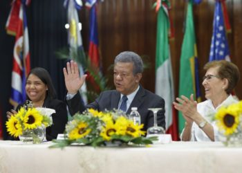 Reconocen a Leonel como propulsor de los modelos de las Naciones Unidas en RD