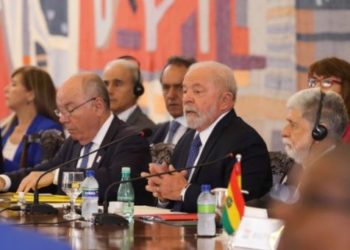 Lula impulsa «unidad» de América del Sur