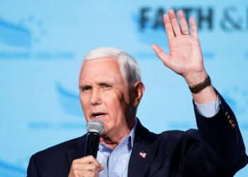 Pence planea enfrentar a Trump por candidatura presidelcial