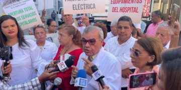 Exigen concluir reconstrucción de hospital