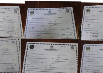 Con “títulos», pero sin tierra