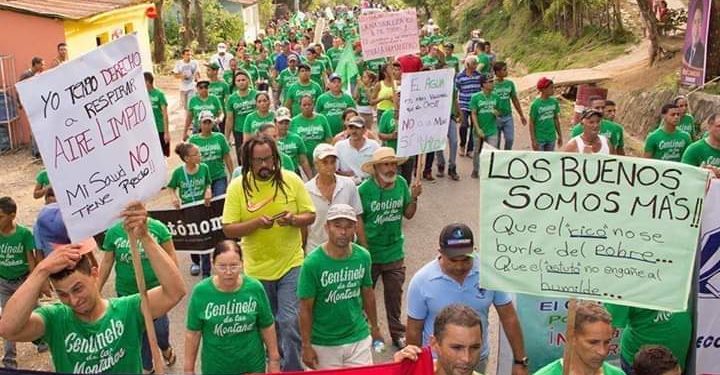 Reiteran llamado a concentración frente al Palacio Nacional