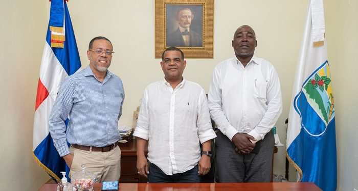 Jóvenes de Barahona con oportunidad de estudiar y trabajar en Candá