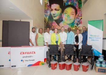 Voluntariado entrega donativo a Hospital Jaime Mota