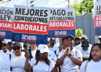 Abinader ordena recibir empleados Metro