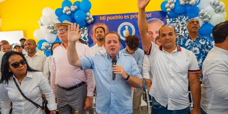 PRM quita al PLD varios directores distritales en el Sur