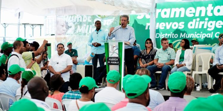Leonel: «hospital está cerrado a cuatro meses de inaugurado»