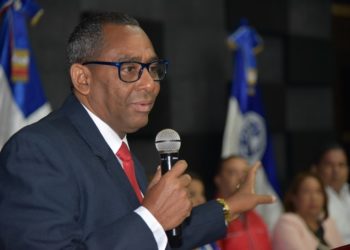 De La Cruz: “el maestro es un saldado garante de sueños e ideas”