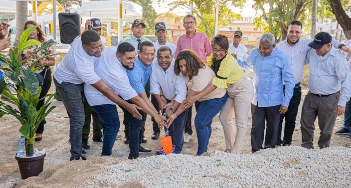Alcaldía inicia remozamiento de Parque Infantil