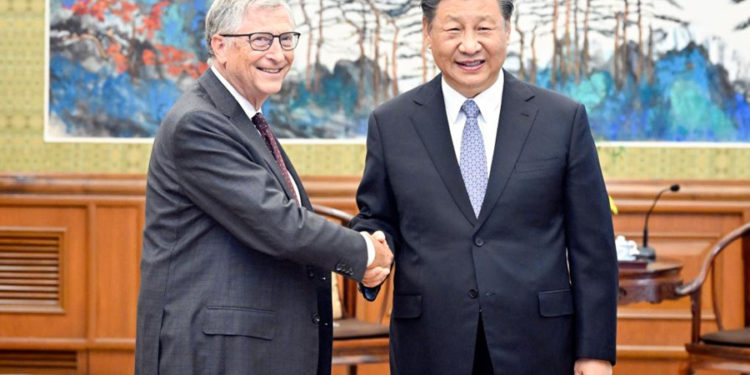 Xi Jinping y Bill Gates sostienen reunión