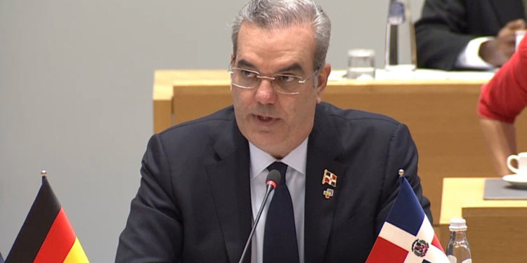 Abinader exige unidad para abordar pobreza y desigualdad