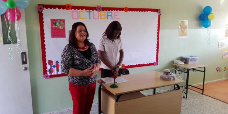 Colegios privados «rechazan» niños autistas