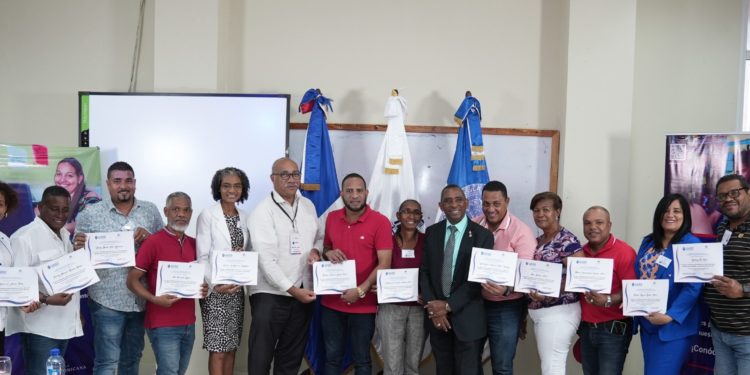 Capacitan en minería periodistas del Sur