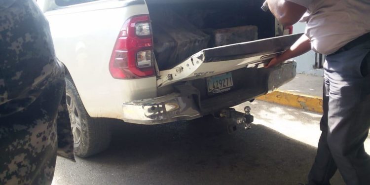 Detienen varios en La Guázara con cocaína