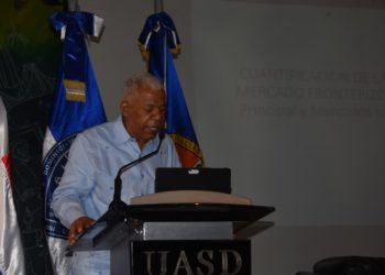 Cada dominicano debe «US$6,993» por endeudamiento del gobierno