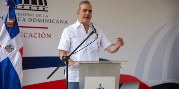 ¿Abinader irá por reelección?